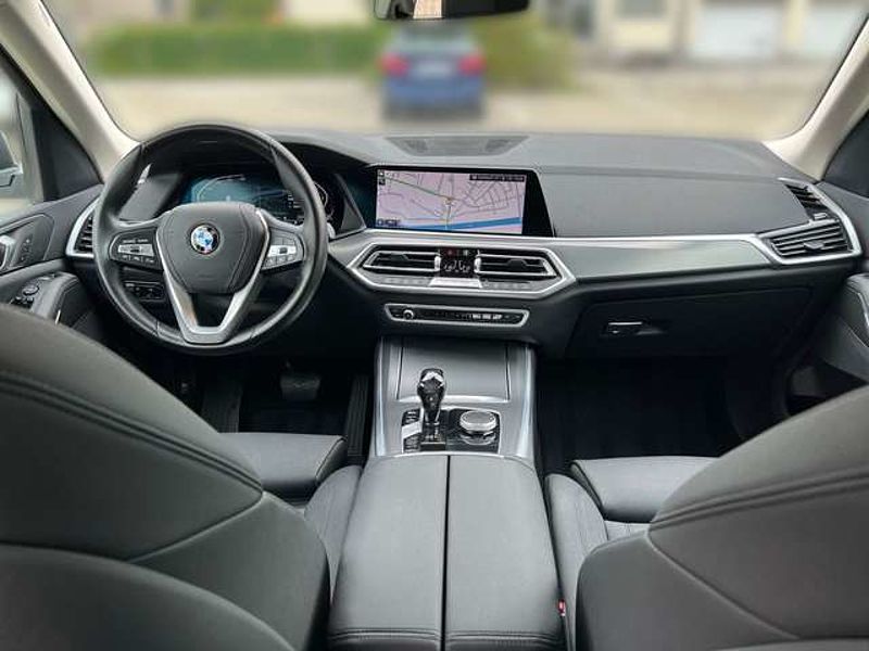 BMW X5 xDrive 30d/LED/NAVI/Standh. /GSD/Live Cockpit