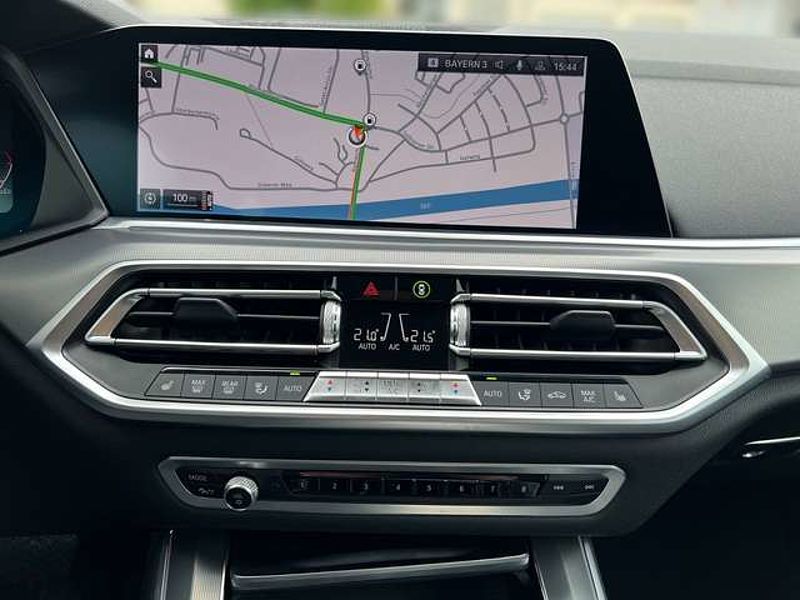 BMW X5 xDrive 30d/LED/NAVI/Standh. /GSD/Live Cockpit