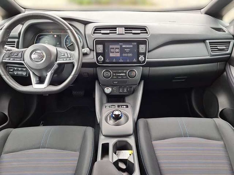 Nissan Leaf 40 kW/h Acenta/DAB/Apple/Winter-Paket